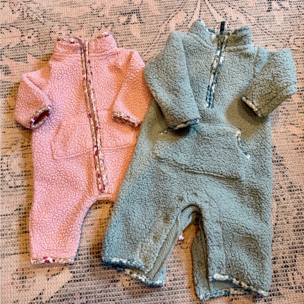 2 Carter’s Warm Fleece Outfits – Newborn & 0–3 Months